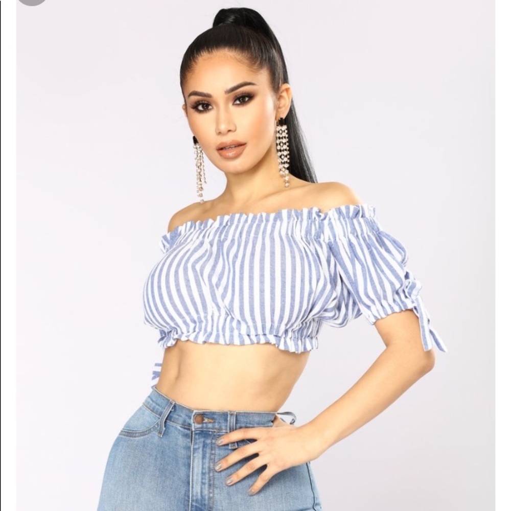 Fashion nova off the shoulder crop top